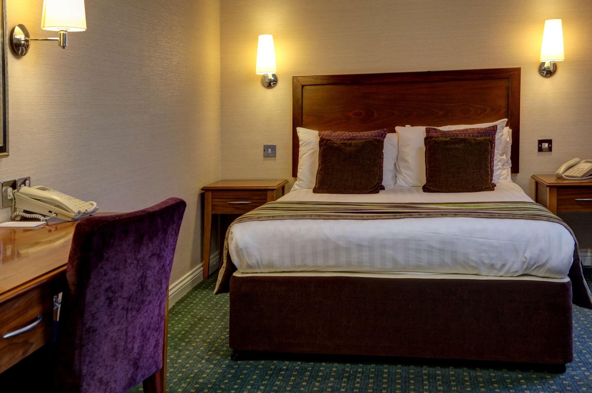 The Bull Hotel; Sure Hotel Collection By Best Western 彼得伯勒 外观 照片