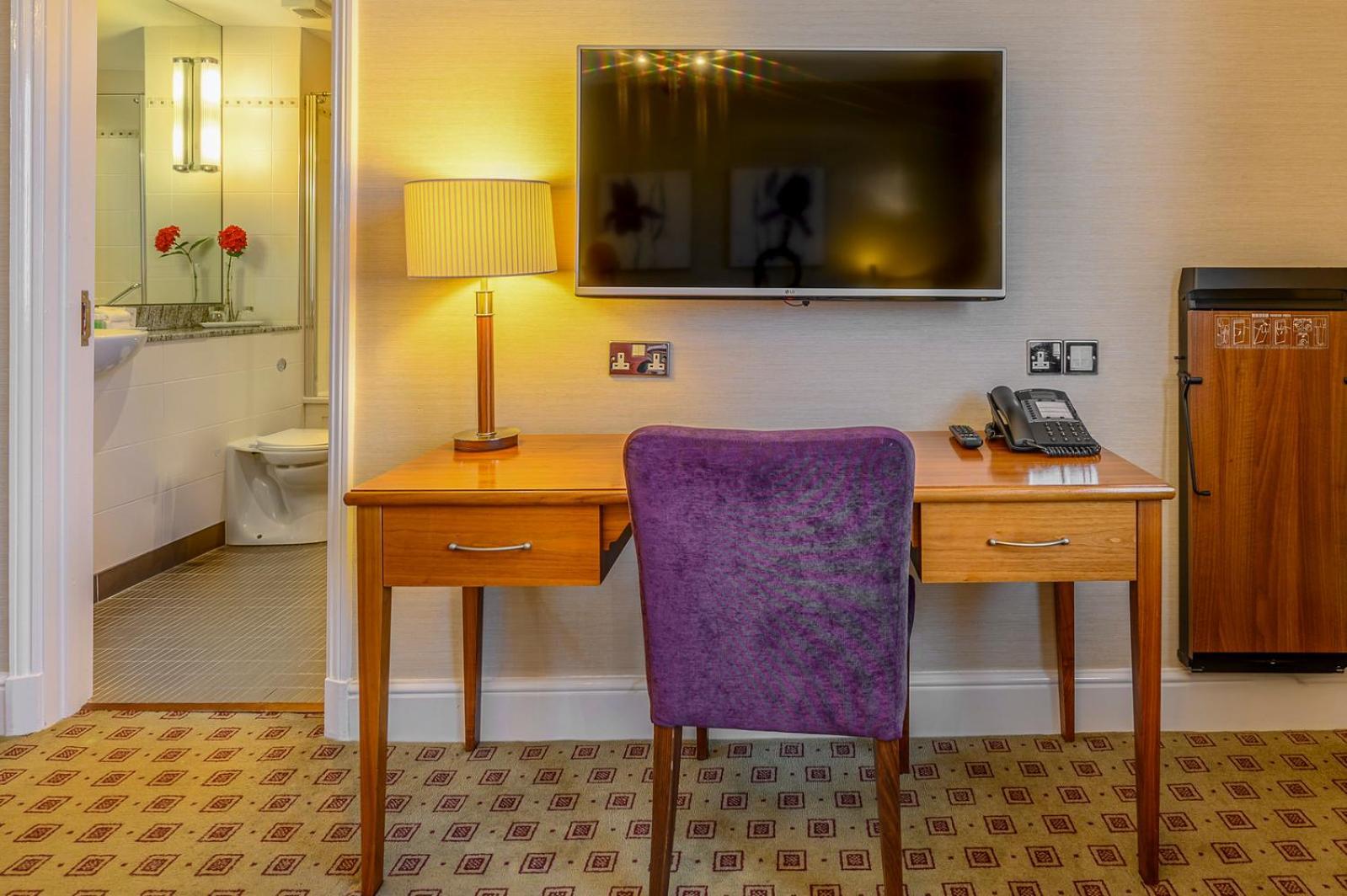 The Bull Hotel; Sure Hotel Collection By Best Western 彼得伯勒 外观 照片