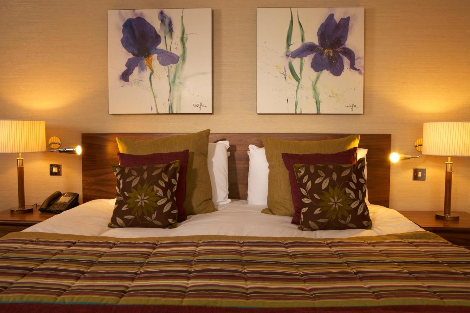 The Bull Hotel; Sure Hotel Collection By Best Western 彼得伯勒 外观 照片