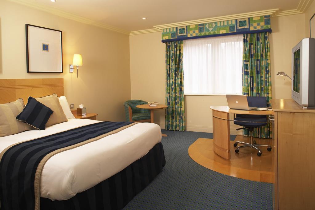 The Bull Hotel; Sure Hotel Collection By Best Western 彼得伯勒 外观 照片